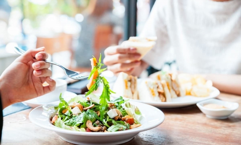 Restaurant-traiteur prestations entreprises Traiteur ou restaurant disponibles pour les sessions entreprises